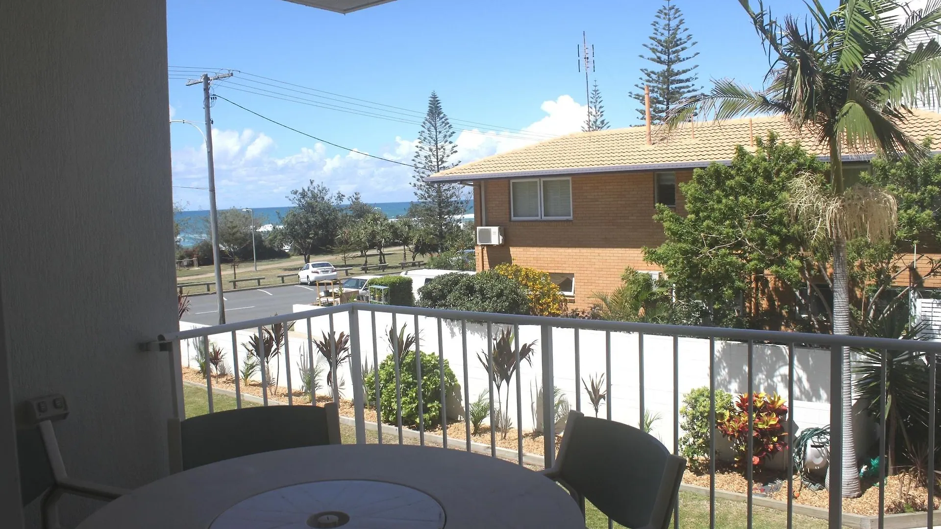 Burleigh Point Holiday Apartments Gold Coast