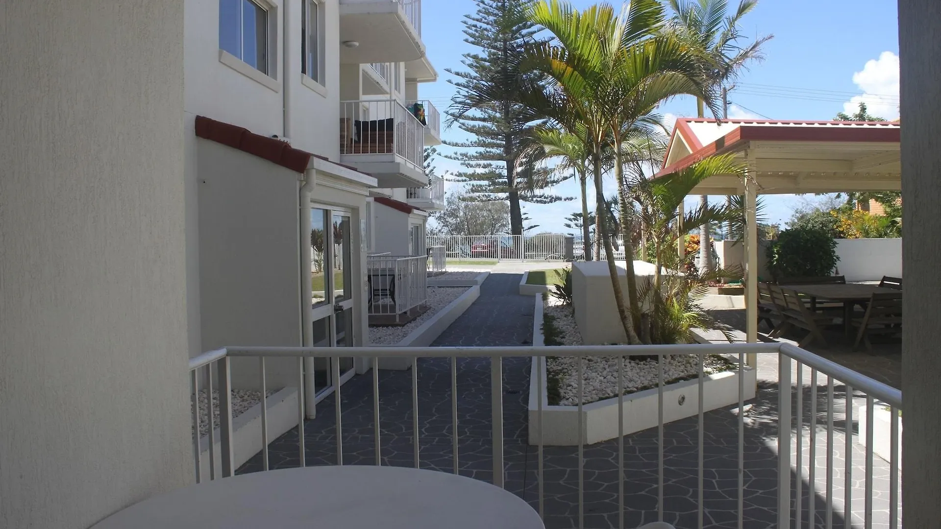 Aparthotel Burleigh Point Holiday Apartments Gold Coast