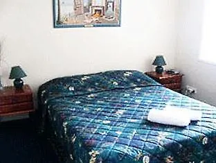 *** Aparthotel Burleigh Point Holiday Apartments Gold Coast Austrálie